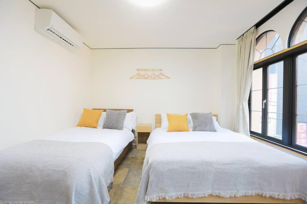 道頓堀民泊31＆mini浮世絵美術館、道頓堀心斎橋真ん中、家族旅行、family Trip Apartment Ōsaka