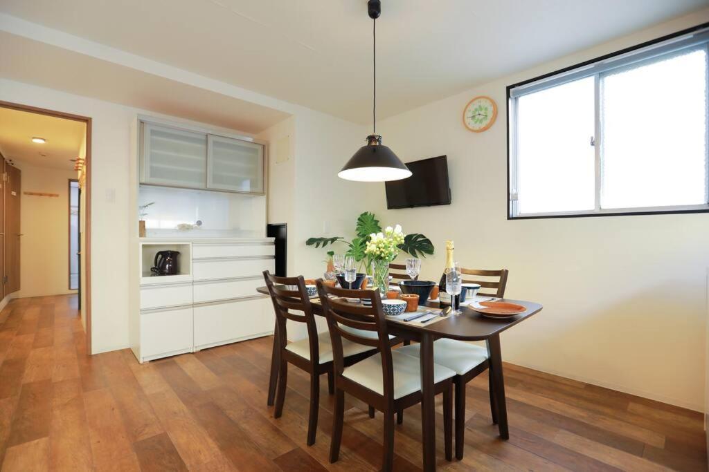 Apartment 道頓堀民泊31＆mini浮世絵美術館、道頓堀心斎橋真ん中、家族旅行、family Trip Ōsaka